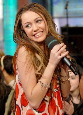 miley-cyrus11 - poze alandala miley