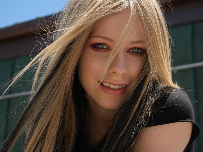 avril-lavigne-21 - Avril lavigne-stil de vedeta cool