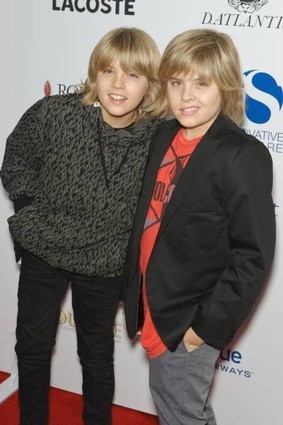 Dylan---Cole-the-sprouse-brothers-322219_283_425 - Dylan Cole Sprouse