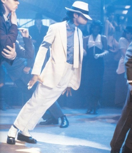 michael-jackson-smooth-criminal-lean1 - Michael Jackson
