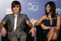 2457575485784578578 - poze h2o si hsm cu vanessa si zac