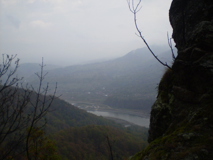 VALEA CALINESTI-PIETRELE ZMEILOR 11.10.2009 026