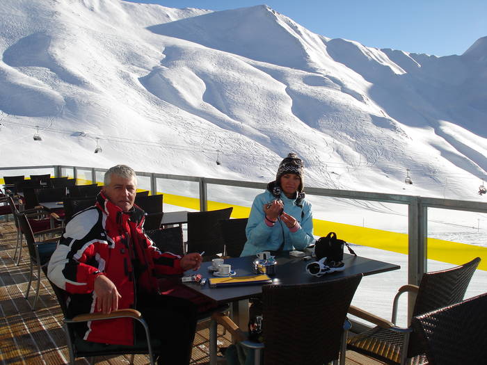 DSC01533; O cafea la peste 2000 m
