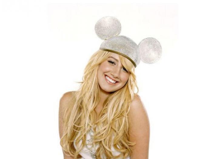 ai283279n965947 - ashley tisdale