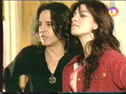 cap172-093 - Osvaldo Laport-Amador si Romina Gaetani-Isa in Sange de tigan