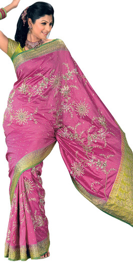 EMD024c - Saree-uri pe care le poarta indiencele si accesorii