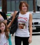 milei in oras - miley cyrus
