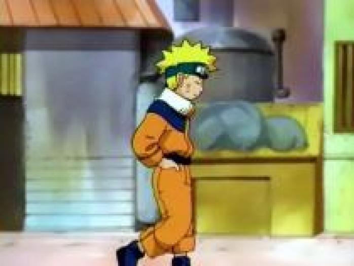 pe strada - naruto