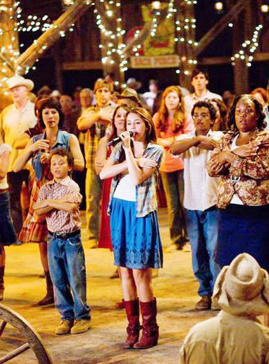 29 - poze hannah montana the movie