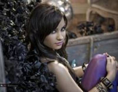 60 - 0000000-DemiLovato-0000000