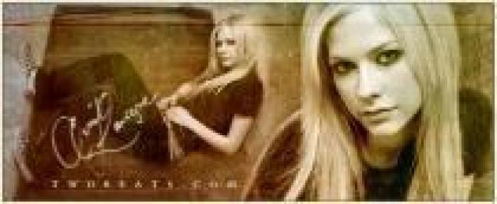 UKLFTBDCUTXHRTGRONG - Avril Lavigne