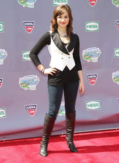 2jeefsz - Demi Lovato