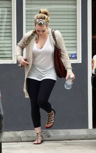 1z2d1rr[1] - Hilary-June 10 - Leaving Pilates Class