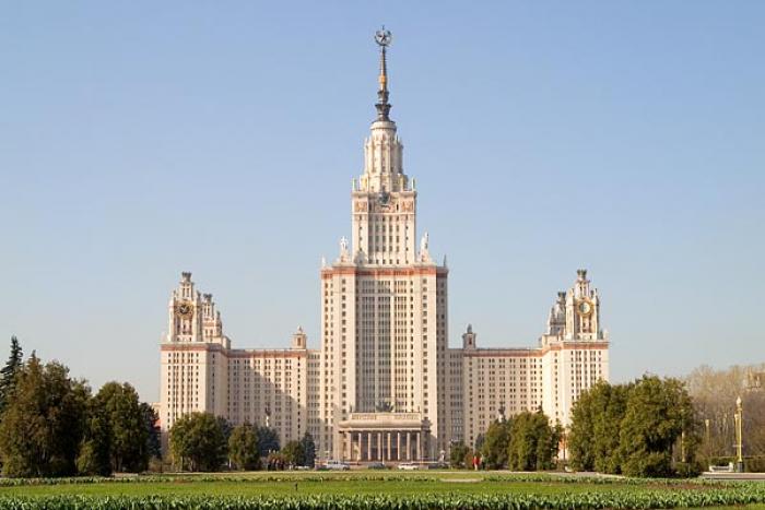Moscova-Universitatea Lomonosov