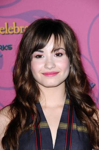 demilovato_net-3mileyssweet16-0023 - 0-Demi Lovato-0