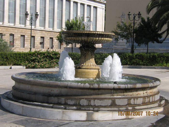 IMG_0404 - 2007 - atena - continuare