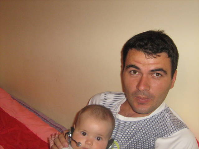 am 7 luni si in parc cu mario_29.05.2009 042