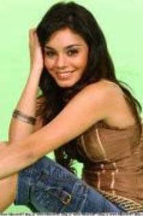 OVEHBVUHCXGPJGQJHHF[1] - vanessa hudgens