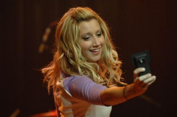 Picture_This_1237039193_1_2008 - Ashley Tisdale