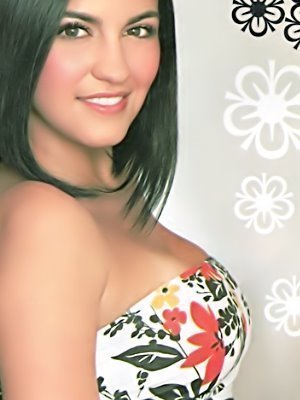 XUUCSAWNGSPNMUNVRUZ - Maite Perroni