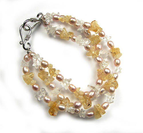 BR5 - Pearls Bracelet