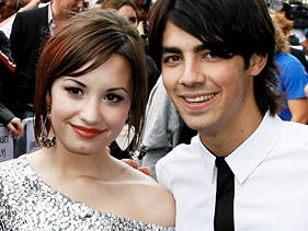 as - Demi Lovato si Joe Jonas