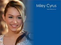 KIPZJSXDSNCWALMAYIE - biografie miley cyrus