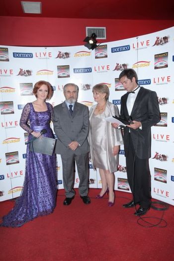 peste-1-300-000-de-persoane-au-urmarit-primul-episod-din-aniela-foto_29