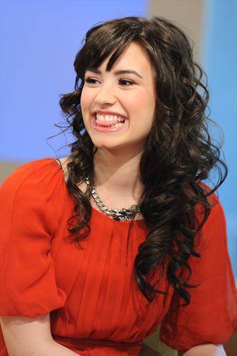 051 - demi lovato