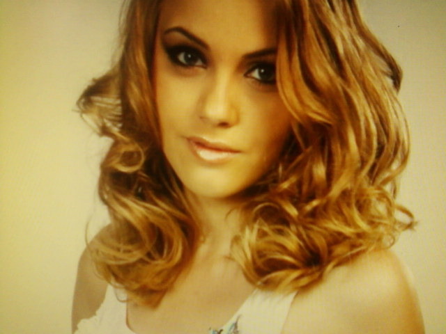 vedete (26) - Andreea Patrascu