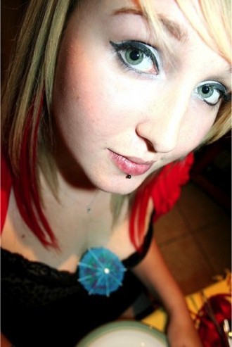 emo-makeup-21-330x493 - Album Pentru Alisa