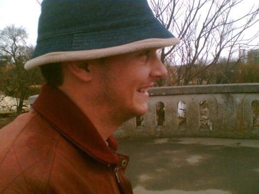 Poza; frate frate mereu frate
