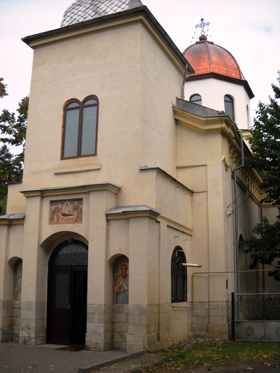 biserica din monteoru; 1.68mb jpeg 10/4/2009 3.09pm
