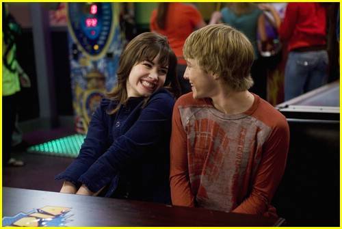 sonny-chance-of-dating-18