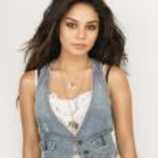 Vanessa_Hudgens_1247602837_4 - vanessa