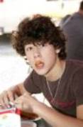 509a8b7934c0023e - nick jonas