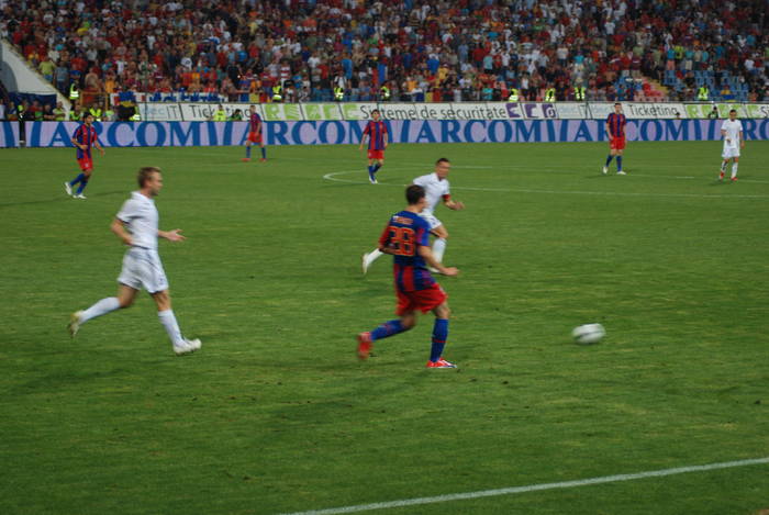 STEAUA-ujpest 136 - STEAUA