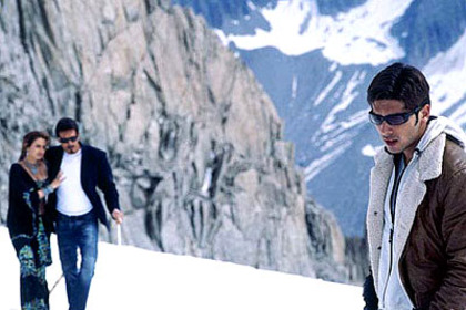 Karan,Rahul si Pooja - VAADA-Cand dragostea ucide