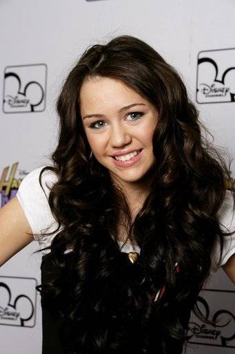 Miley Stewart-alisaemogirl