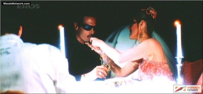 Karan vede ca Pooja il iubea pe Rahul