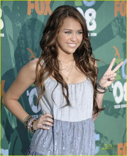 miley-cyrus-teen-choice-awards-2008-12