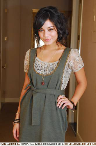 289bwn8 - Vanessa Hudgens