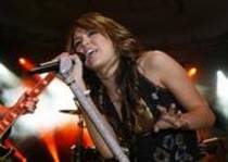 m_3c064cf7dee472985db4fbbb438c1b6c - miley in concertes