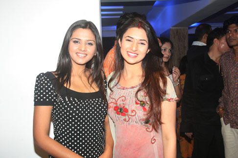 RQGDYMEZXTQZNSFOQWU - ZzZzZ Poze Vidya And Sagar Malhotra ZzZzZ