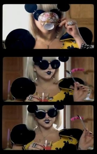 (9) - Lady GaGa - Paparazzi