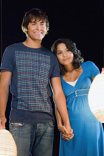 High-School-Musical-2-82 - Zanessa