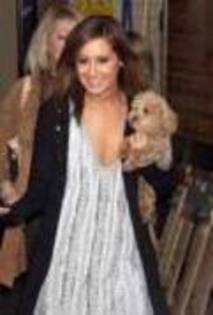 FGHTYHTHTYHHTHTHTRHTY - ASHLEY TISDALE POZE MAI RARE