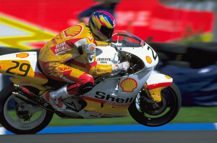 Motocicleta 02