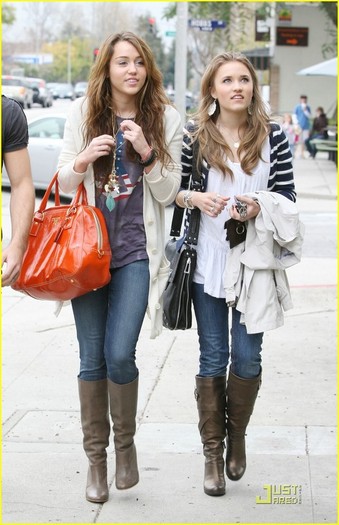 miley cyrus emily osment - album pt prietena mea divagrirl