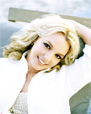 Britney-33-britney-spears-648917_319_399[1] - Pt Britney Spears Fan Mare